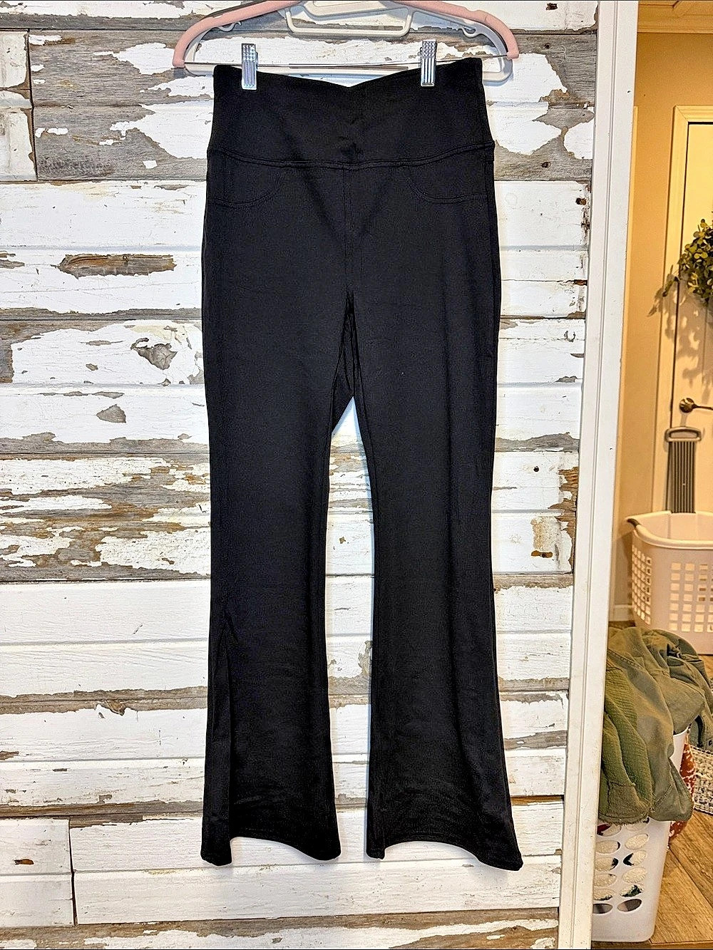 Halara Black Leggings Size Medium ((032